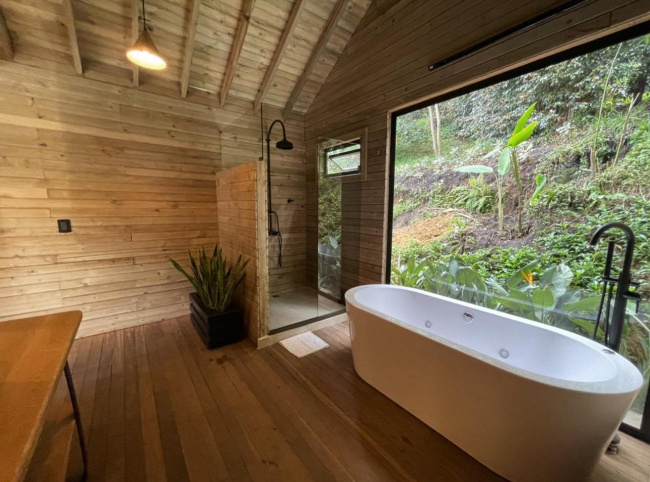 Teva Glamping & Retreat Hotel Rionegro Bilik gambar
